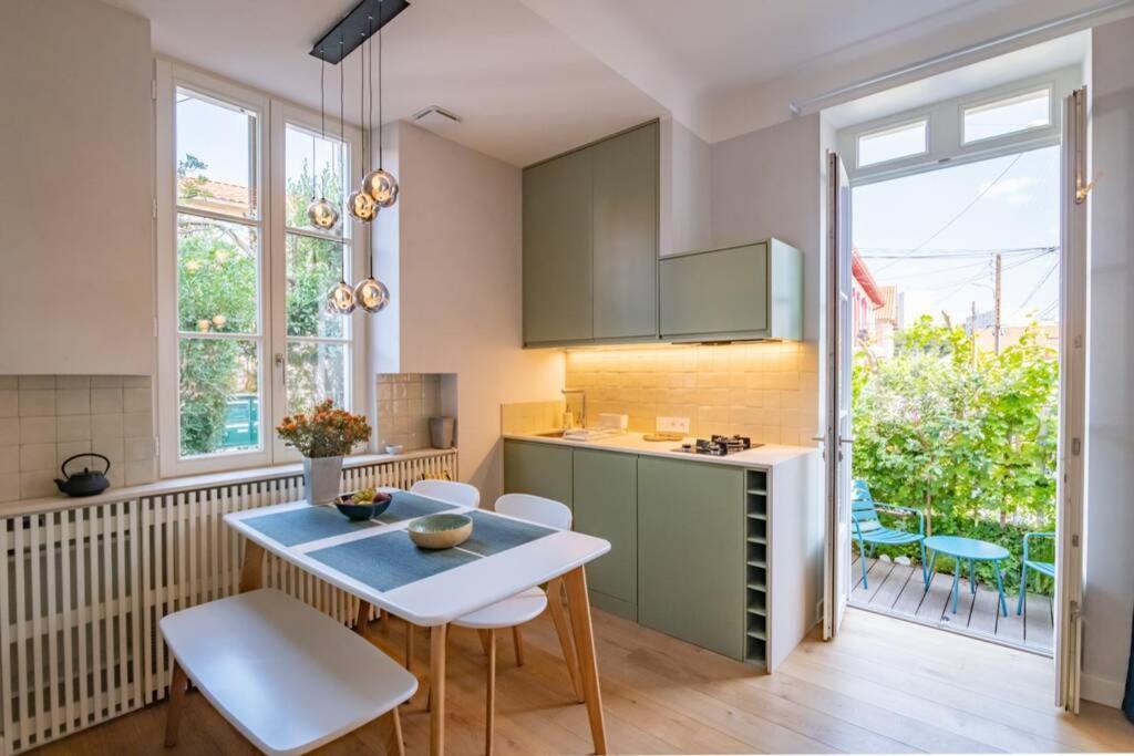 Cote Des Basques, Terrasse, Confort Et Qualite Биариц Екстериор снимка