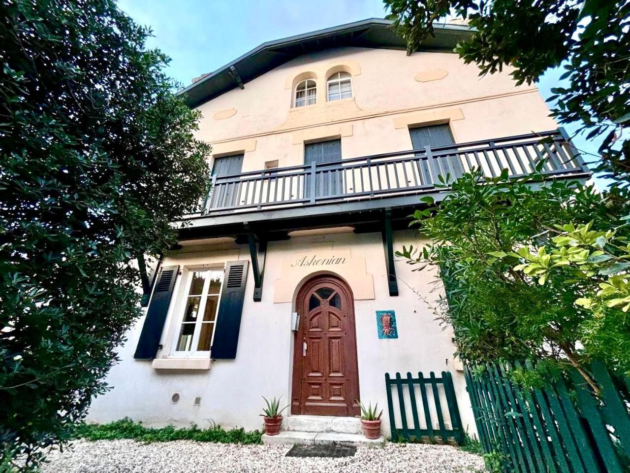Cote Des Basques, Terrasse, Confort Et Qualite Биариц Екстериор снимка